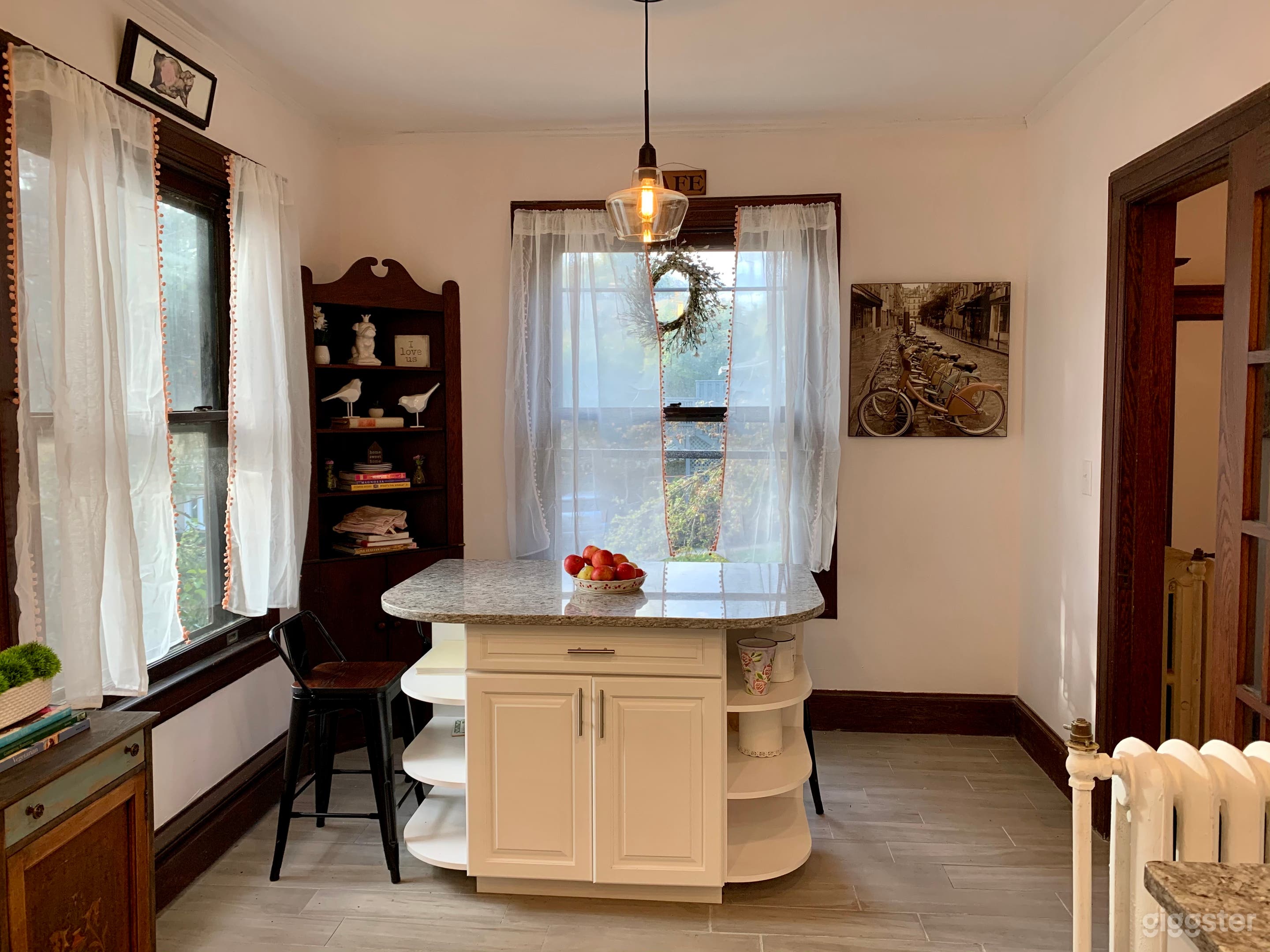 Picturesque Glen Ridge home loaded with charm. Photo 2