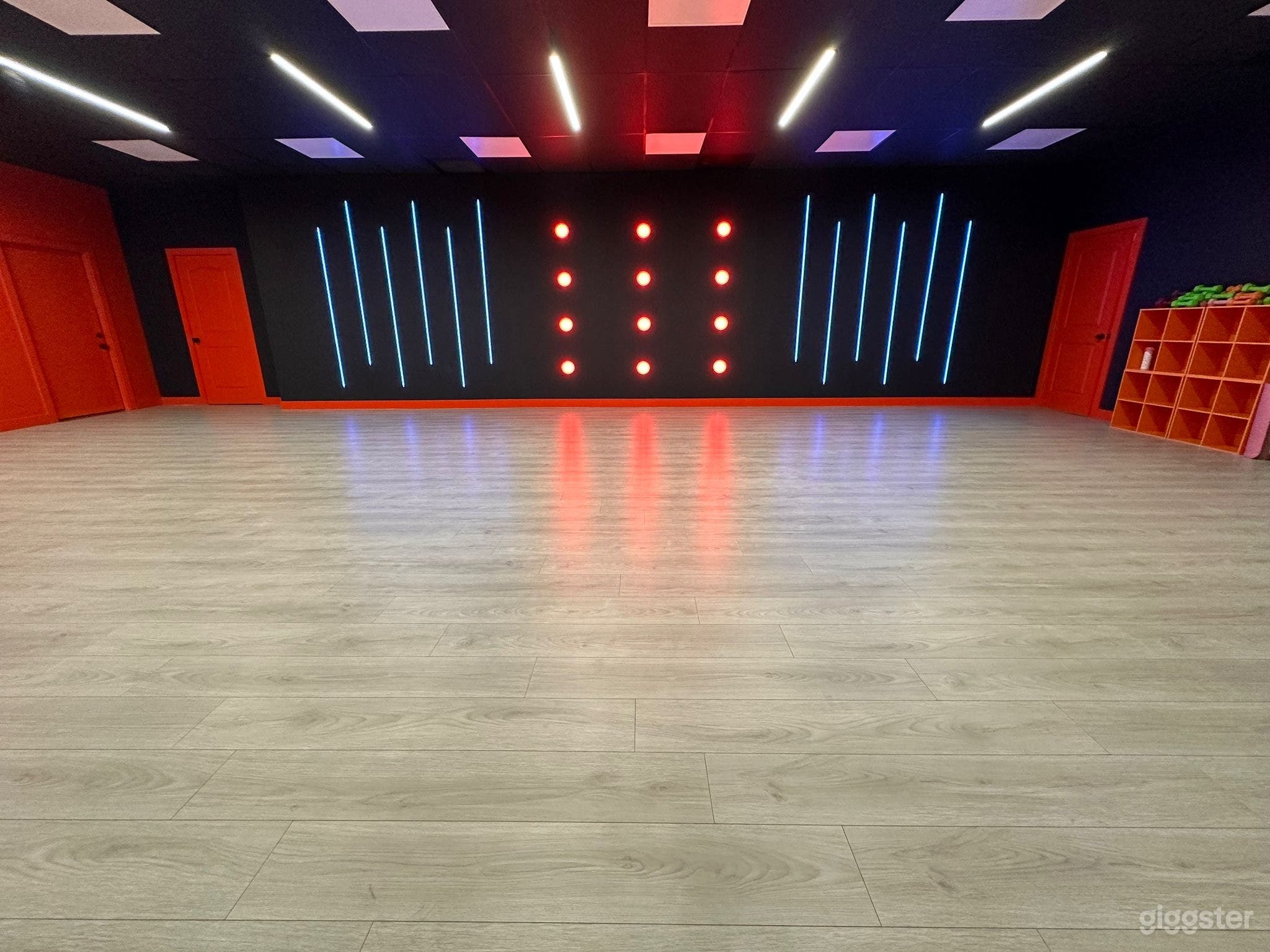 One of a kind dance studio Photo 3