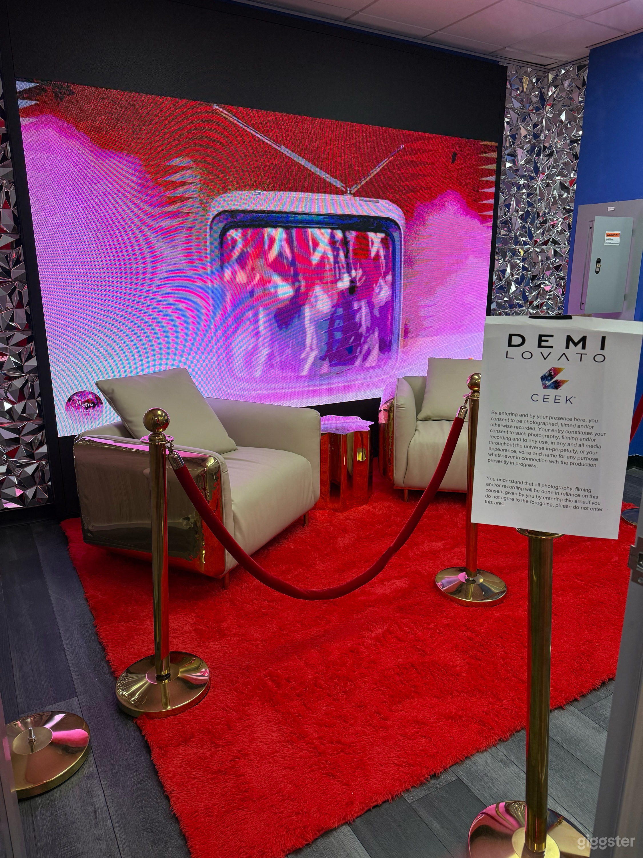 Ceek Studios - 2 LED Video Walls Photo 4