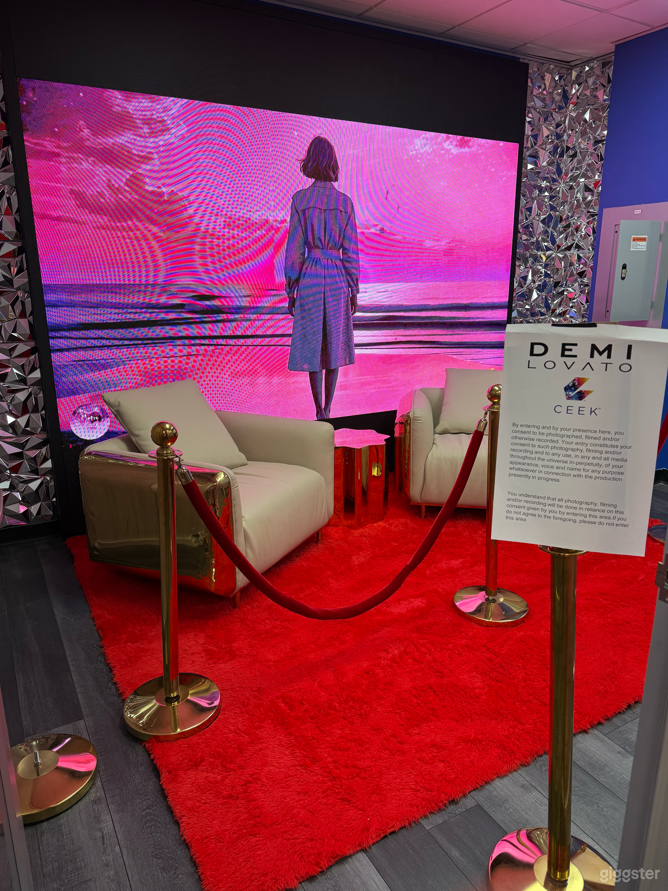 Ceek Studios - 2 LED Video Walls Photo 1