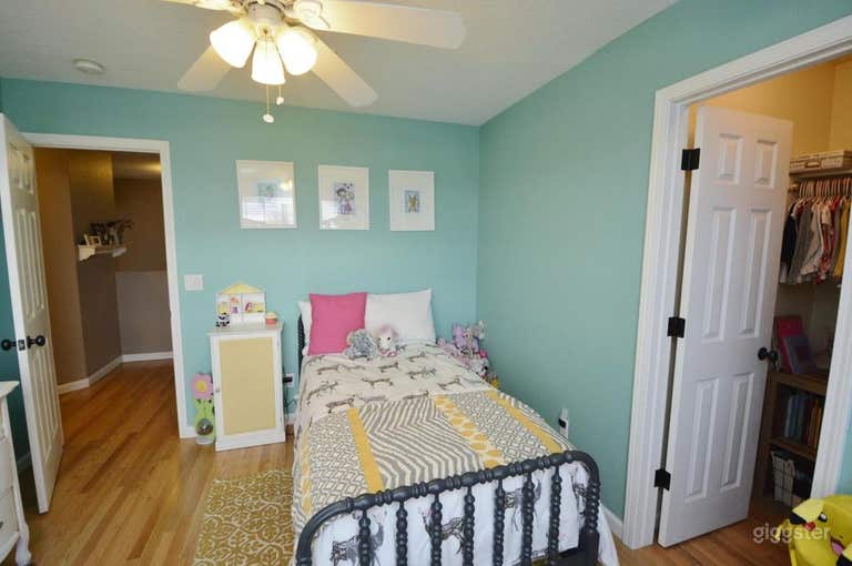  Brick House in the Desert 