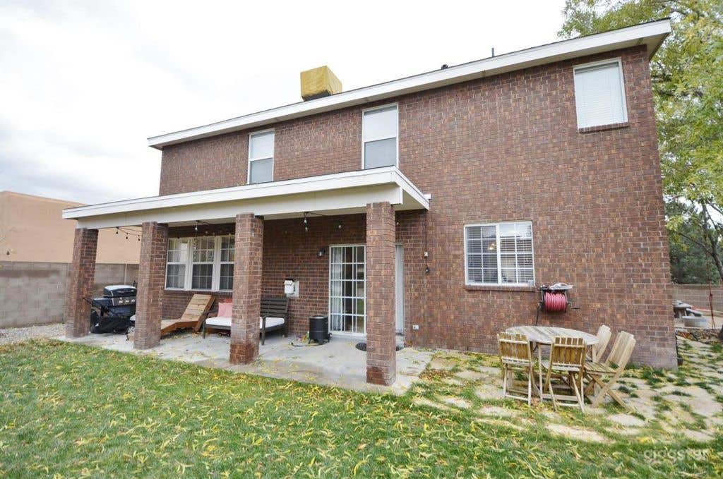 Brick House in the Desert Photo 3