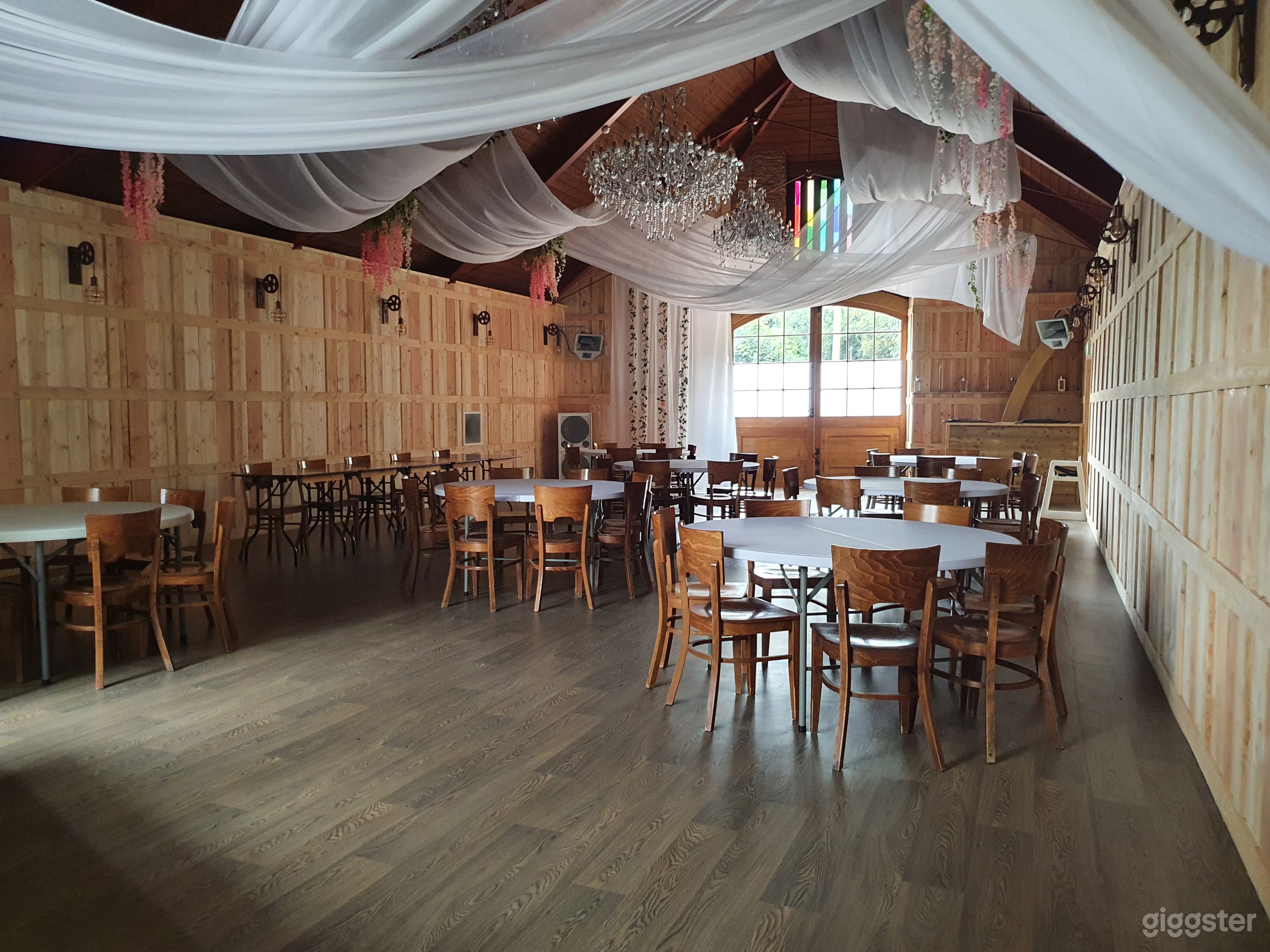 Old Barn Studio 1 Photo 1