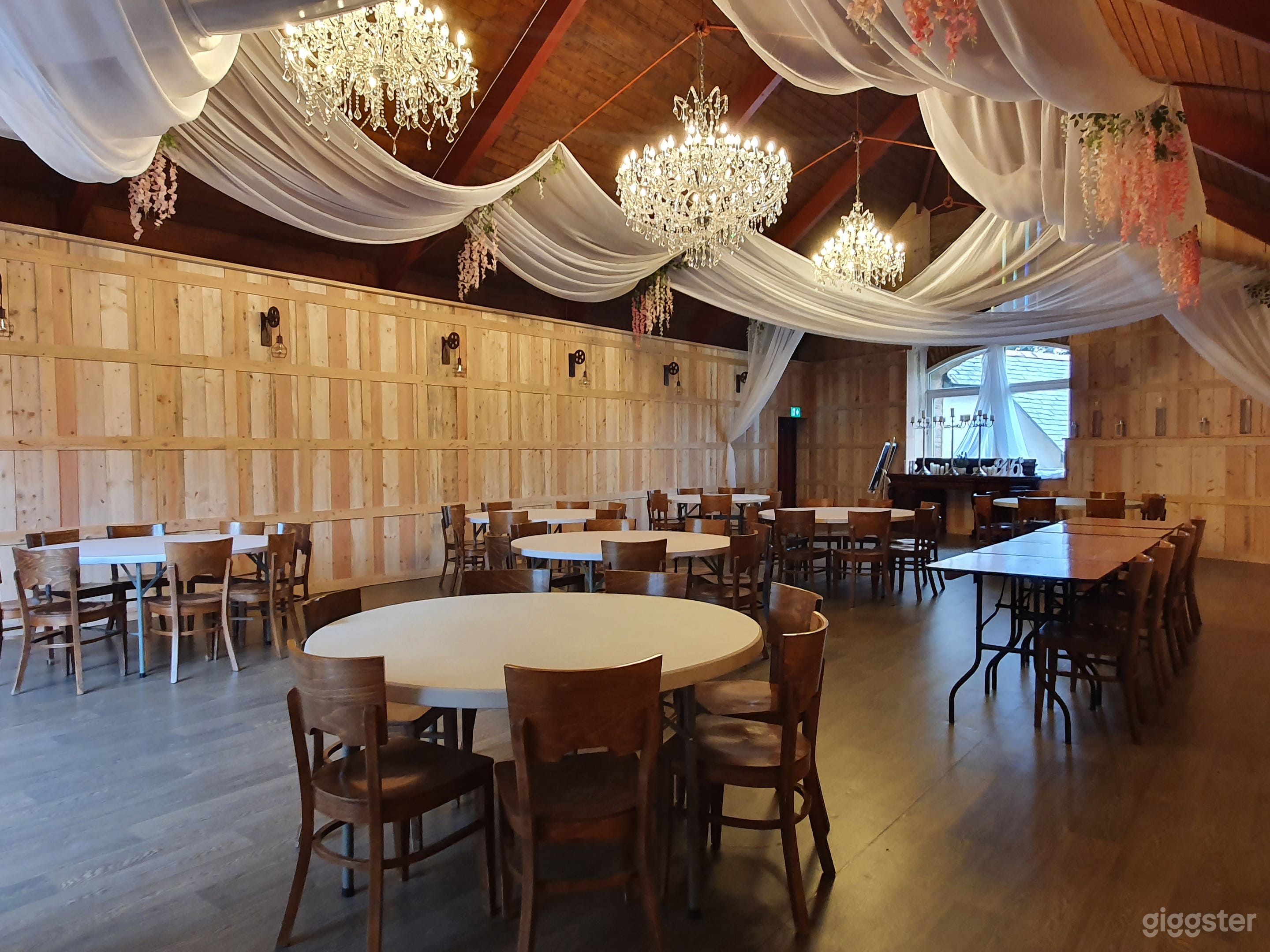 Old Barn Studio 1 Photo 2