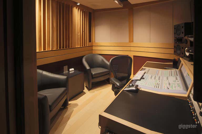  Legendary Recording Studio Q3 in Midtown 