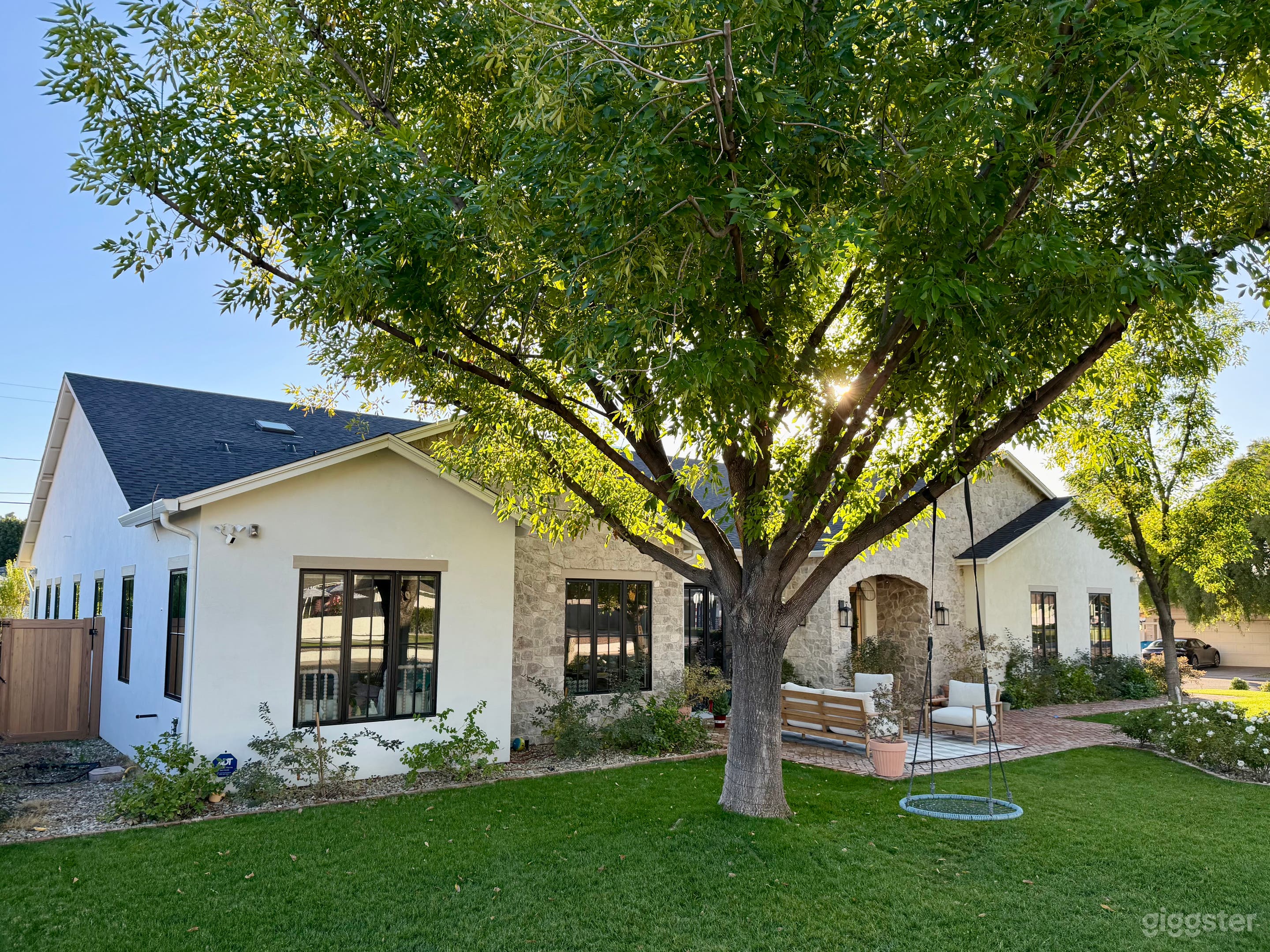 Warm Minimalist Organic Modern Home Photo 2