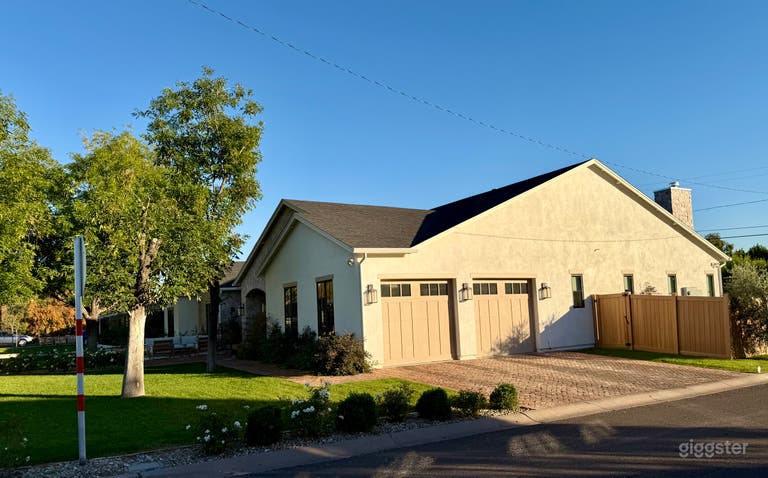  Warm Minimalist Organic Modern Home 