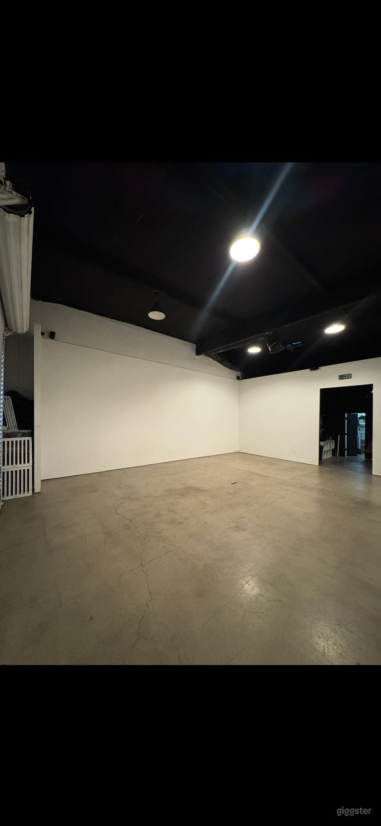  Studio Eastnwest 