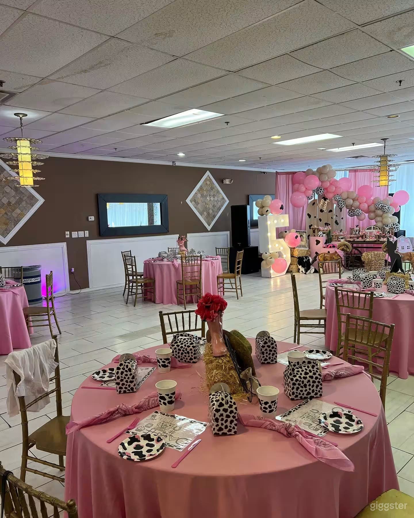 Elegant Banquet Hall in Philadelphia Photo 3