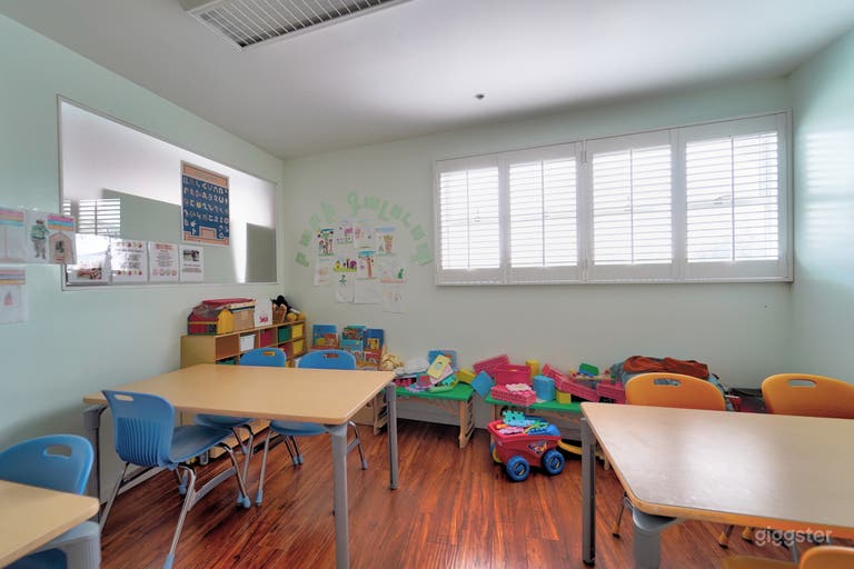 Classroom 