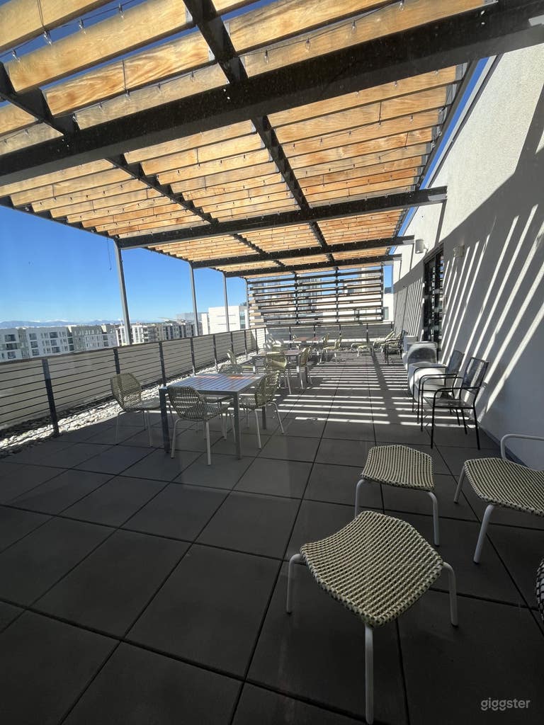  Rooftop Patio: Sky-High Views and Elevated Vibes 