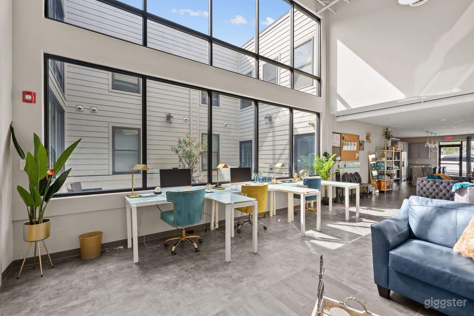 Luxury Photo/Video Home/Office w/Gourmet Kitchn Photo 1