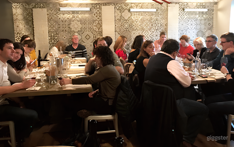  Private Dining Room (Upstairs) 