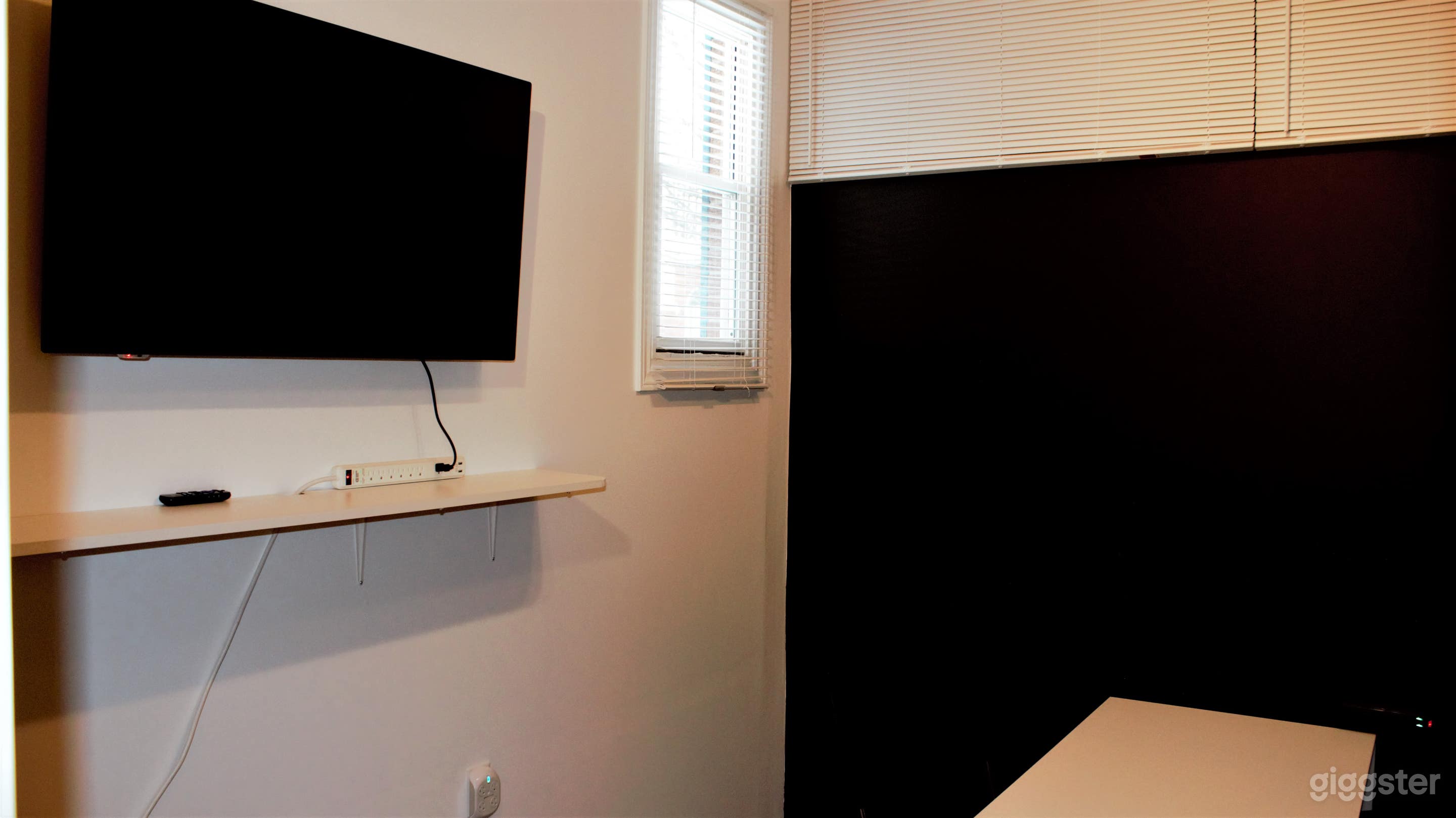 Podcast Studio Photo 4