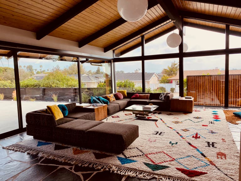  Large Main Living Room  