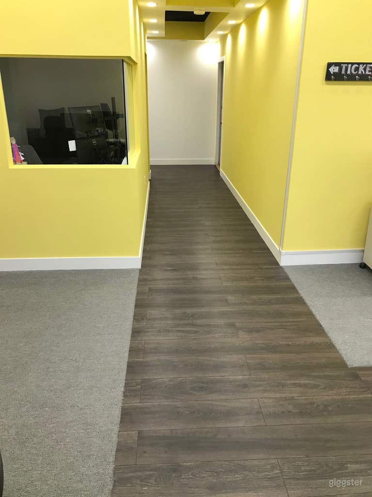  Cozy and Spacious Office in Staten Island 