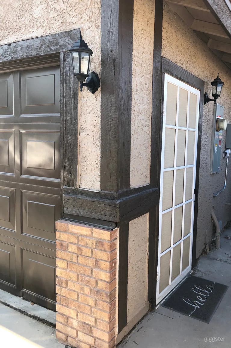  Private Luxury Studio in NW Vegas 