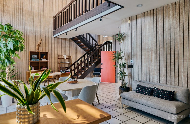  Mid Century Architectural Ocean Front Gem 