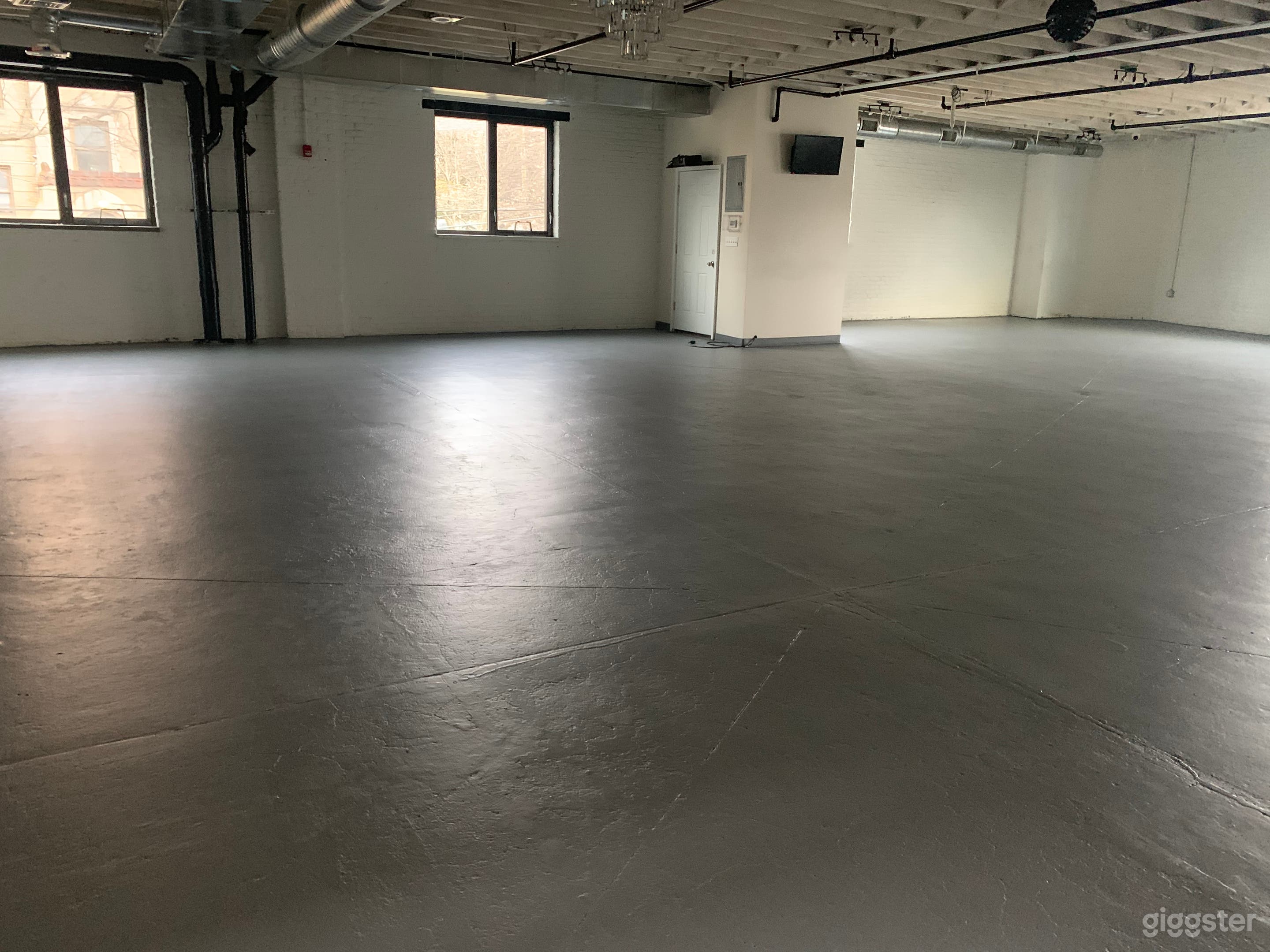 Production studio   Photo 2