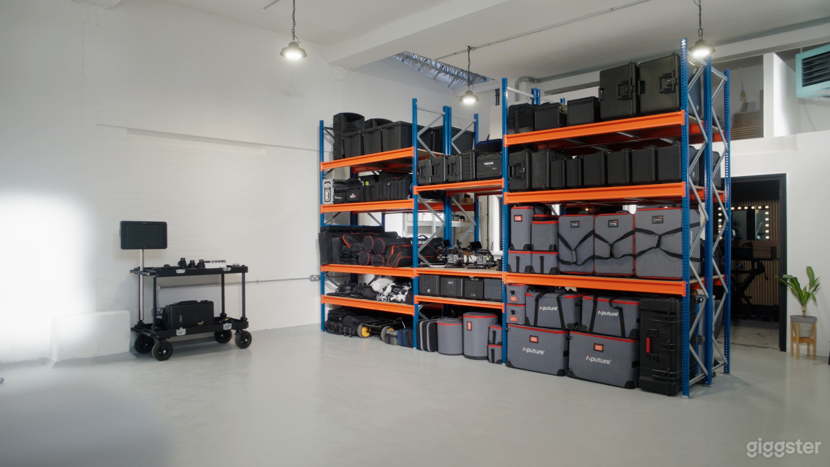 White Brick Warehouse Studio Photo 2