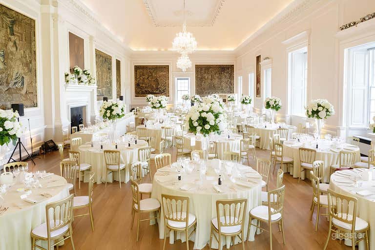  Newly Refurbished Ante Room  