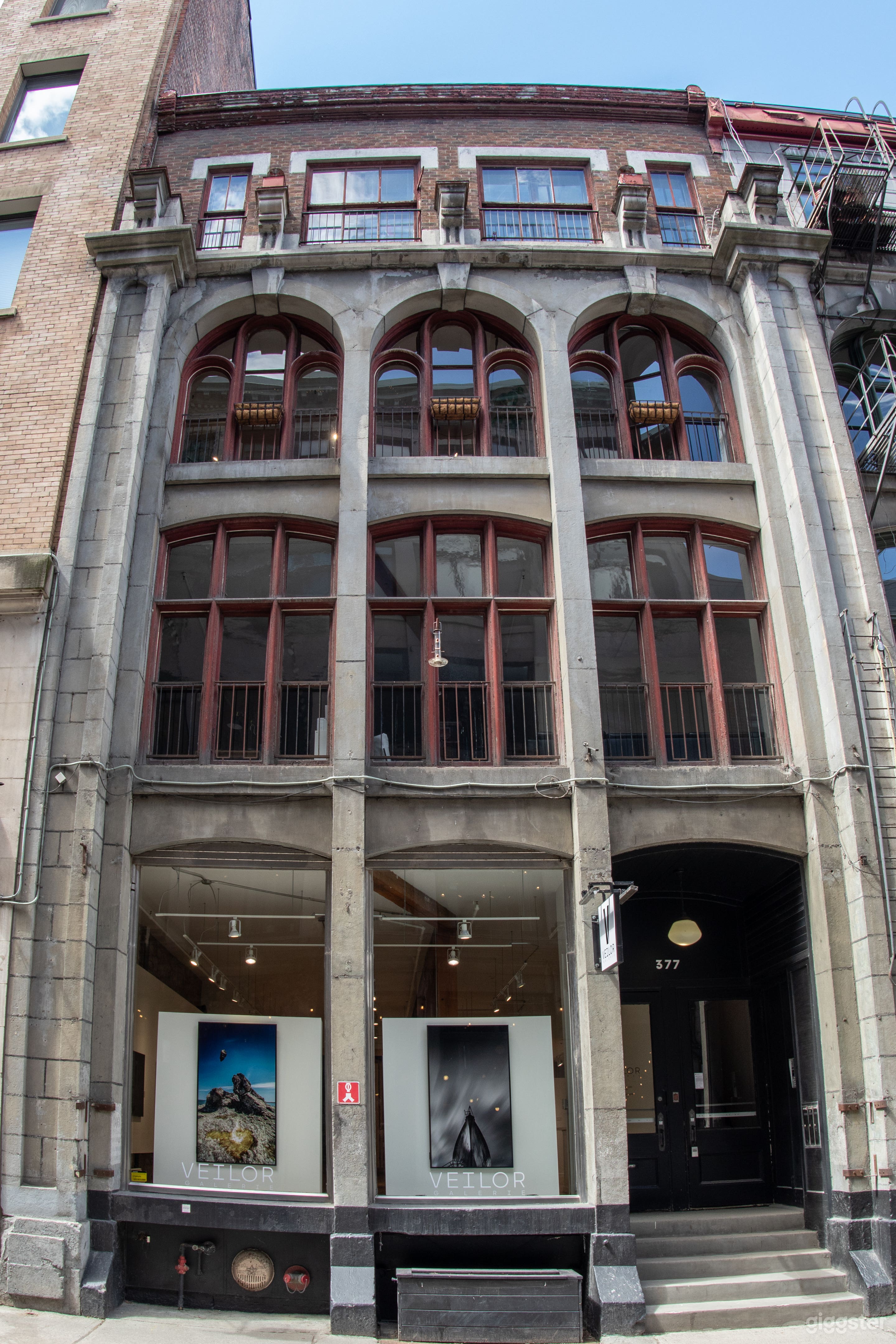 Old Montreal Art Gallery Photo 2