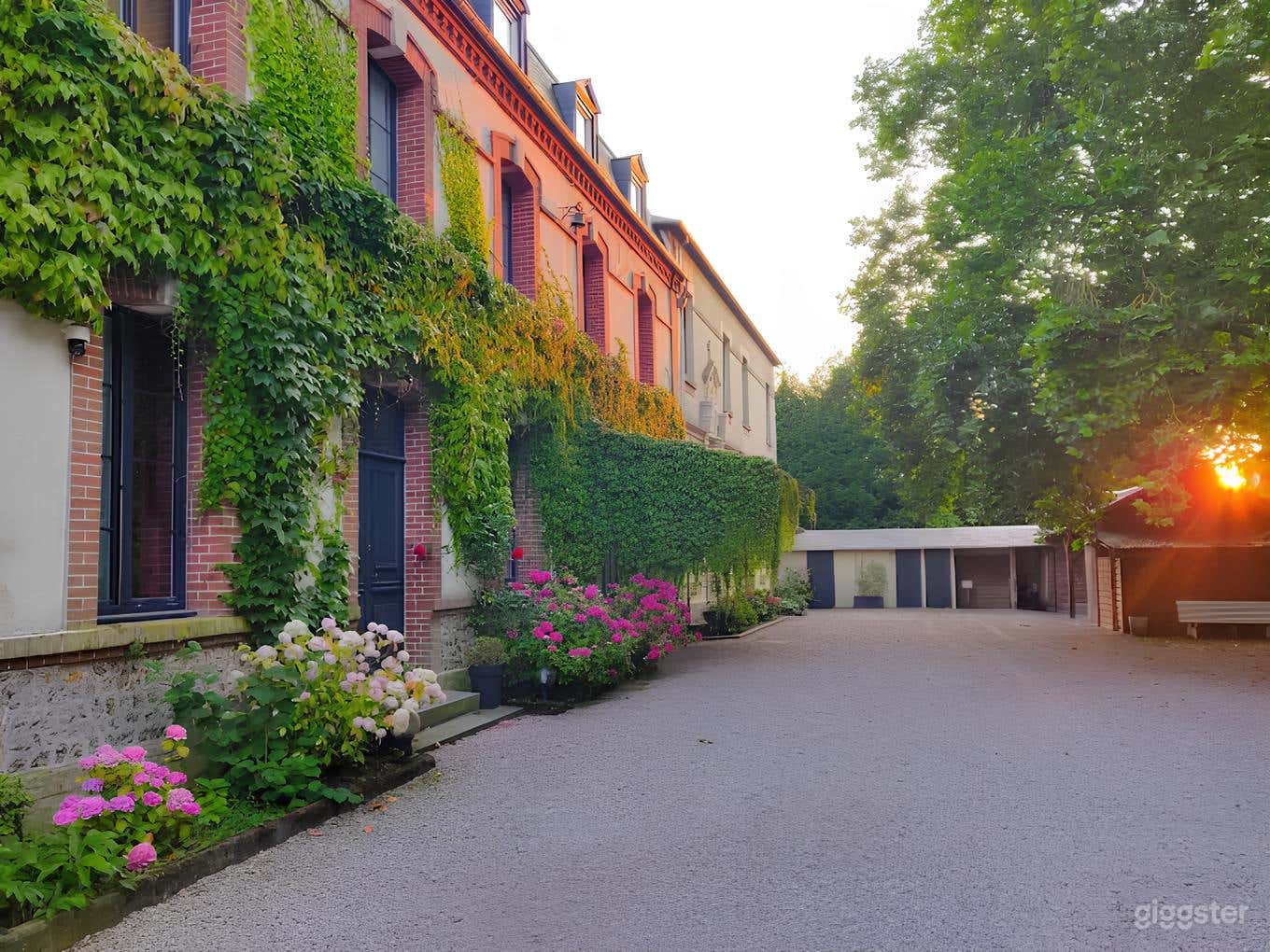 Photo de Ancien pensionnat - Gîte avec salle réception 90m2 - 33 lits 1