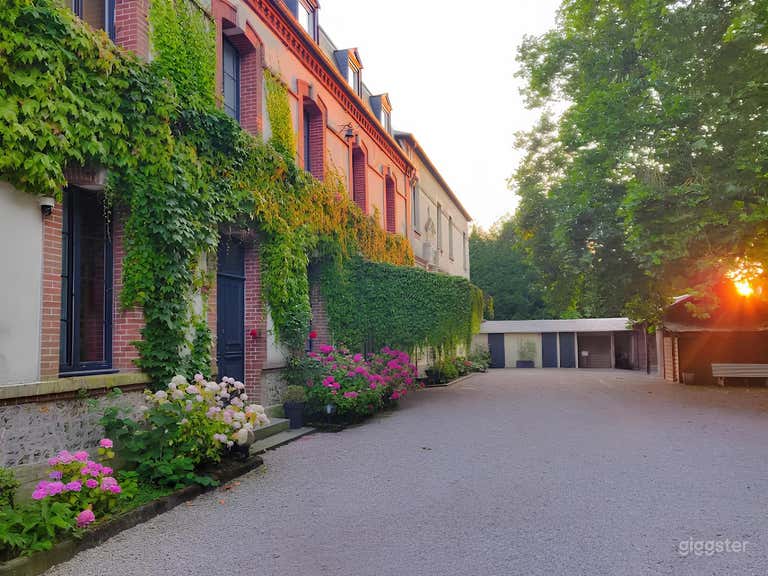 Ancien pensionnat - Gîte avec salle réception 90m2 - 33 lits 