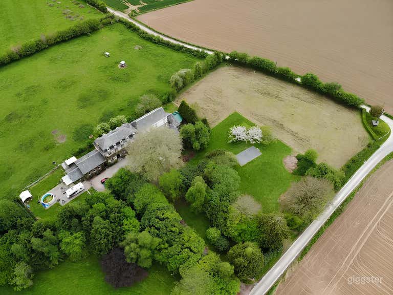  Ancien pensionnat - Gîte avec salle réception 90m2 - 33 lits 