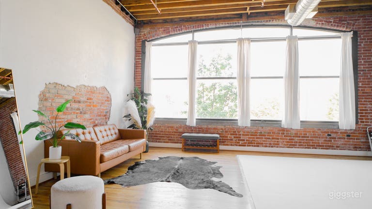  Studio 201 - Second Floor  