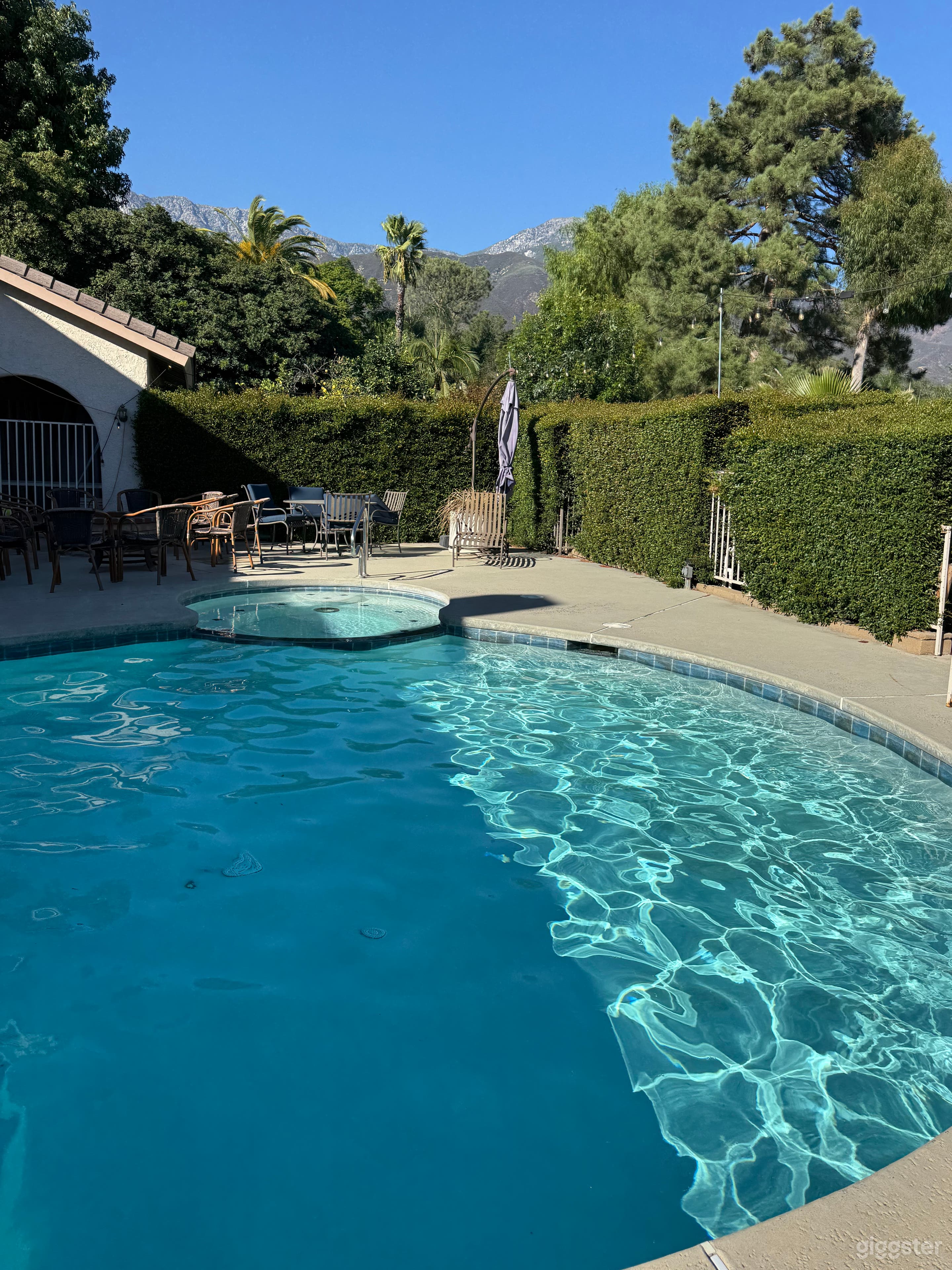 The Backyard Club Photo 4