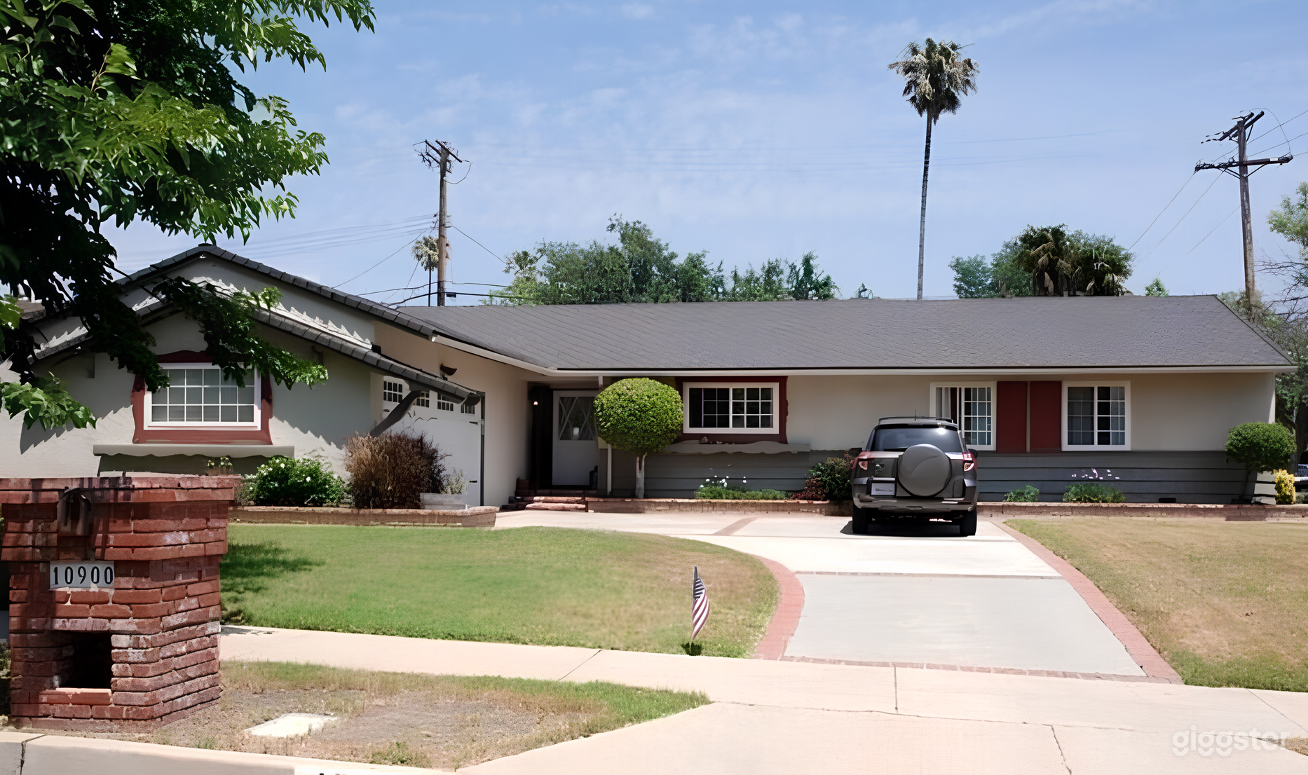 Remodeled 4-Bed 2-Bath Home in Northridge Photo 2