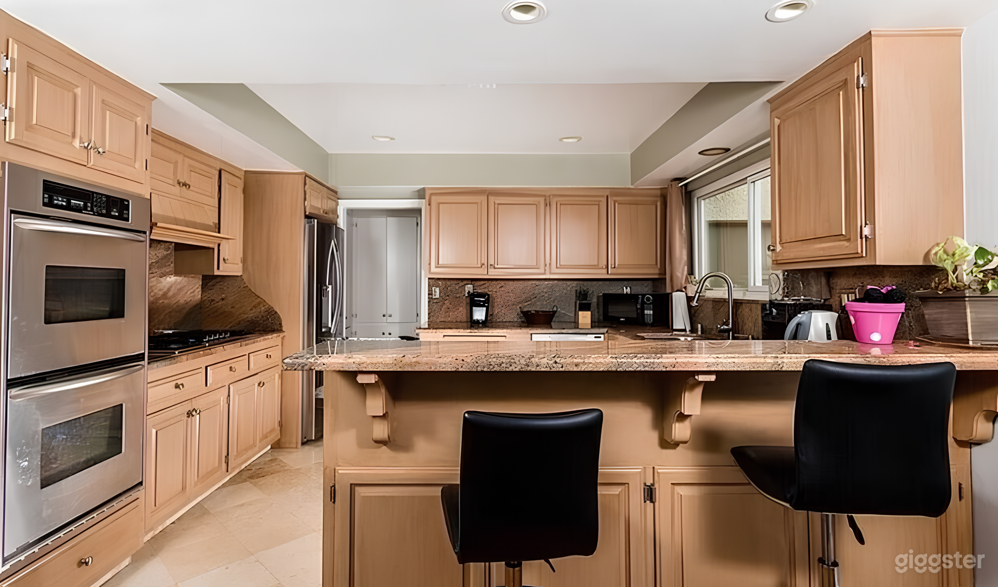 Remodeled 4-Bed 2-Bath Home in Northridge Photo 1