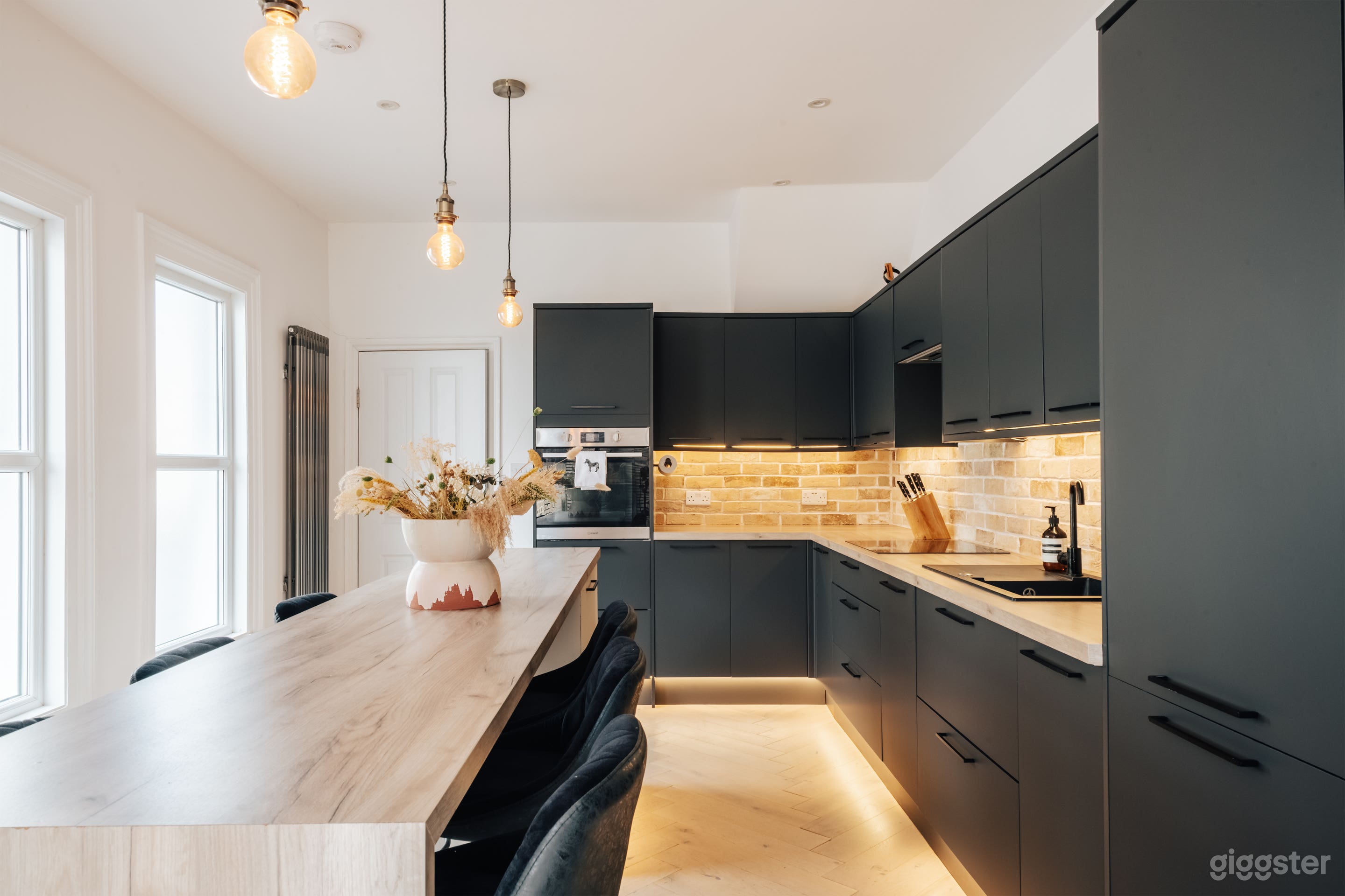 Modern House in London Photo 3