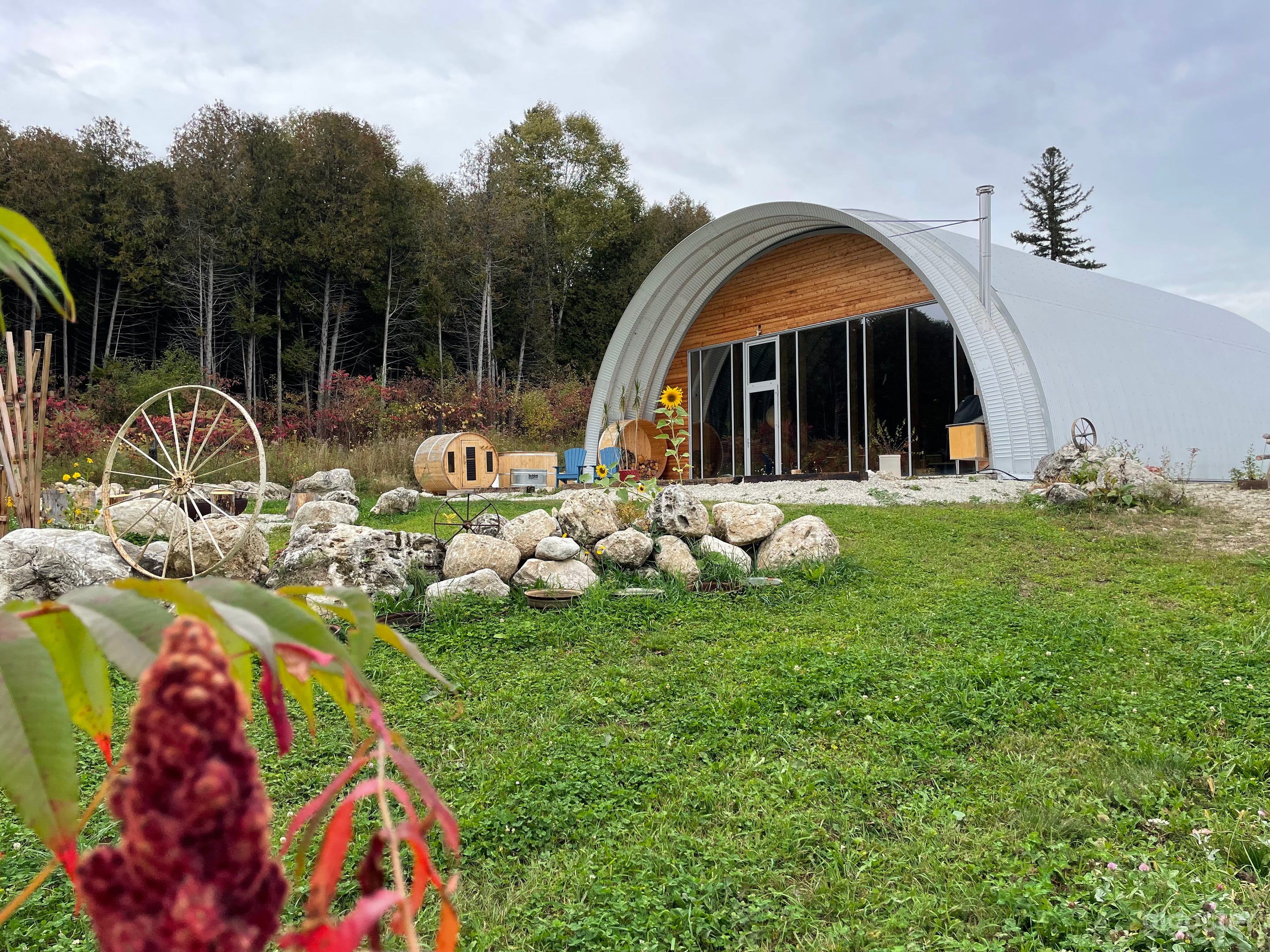 Soaring Steel Architectural Home Deco Retro Futur  Photo 3