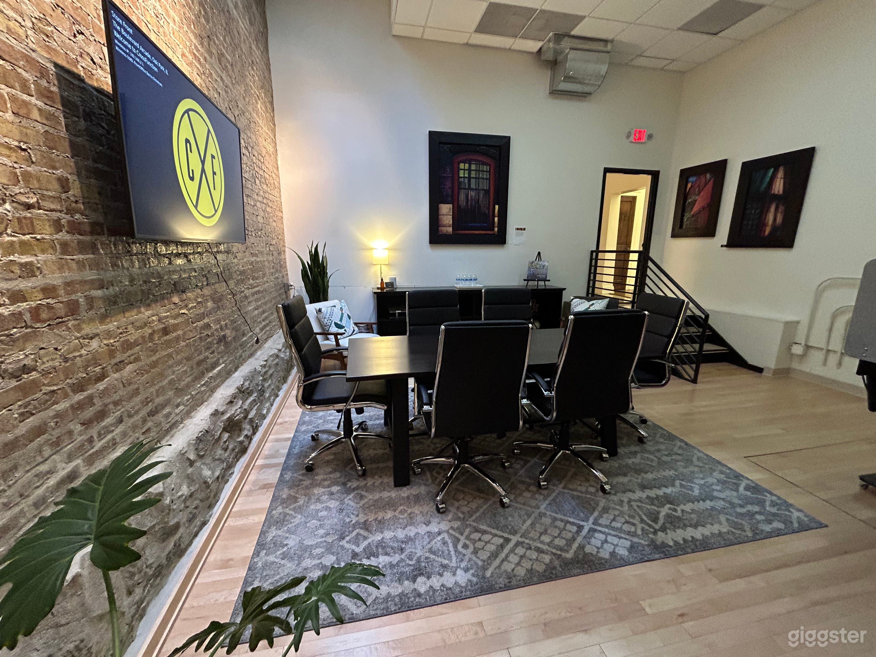 Studio Lounge Meeting &amp; Ideation Space Photo 4