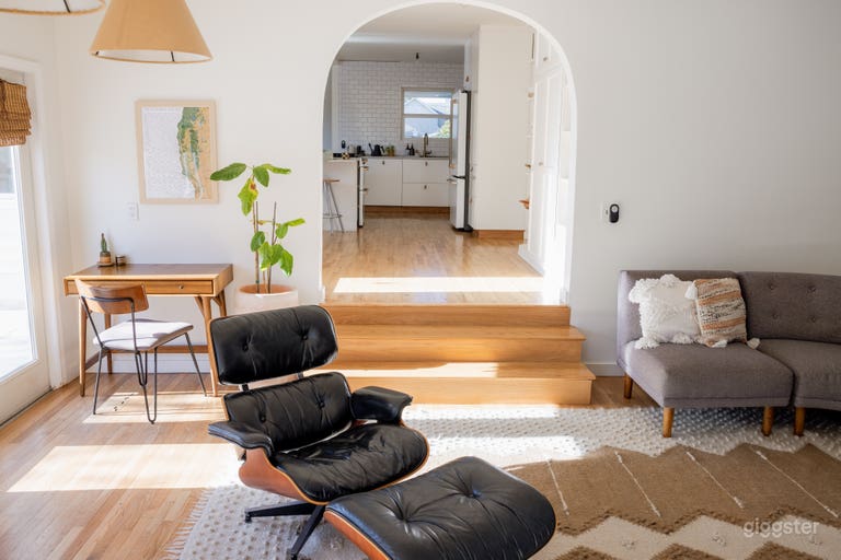  Eastside Costa Mesa home Light Neutral and Modern 