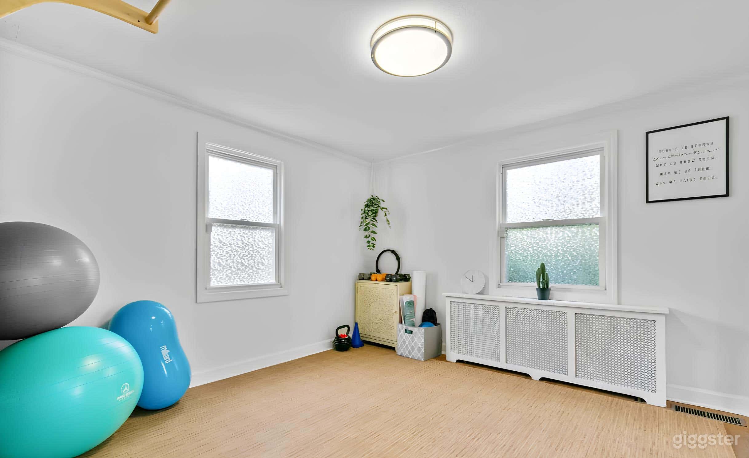 Calm and Cozy Gym Area Photo 4