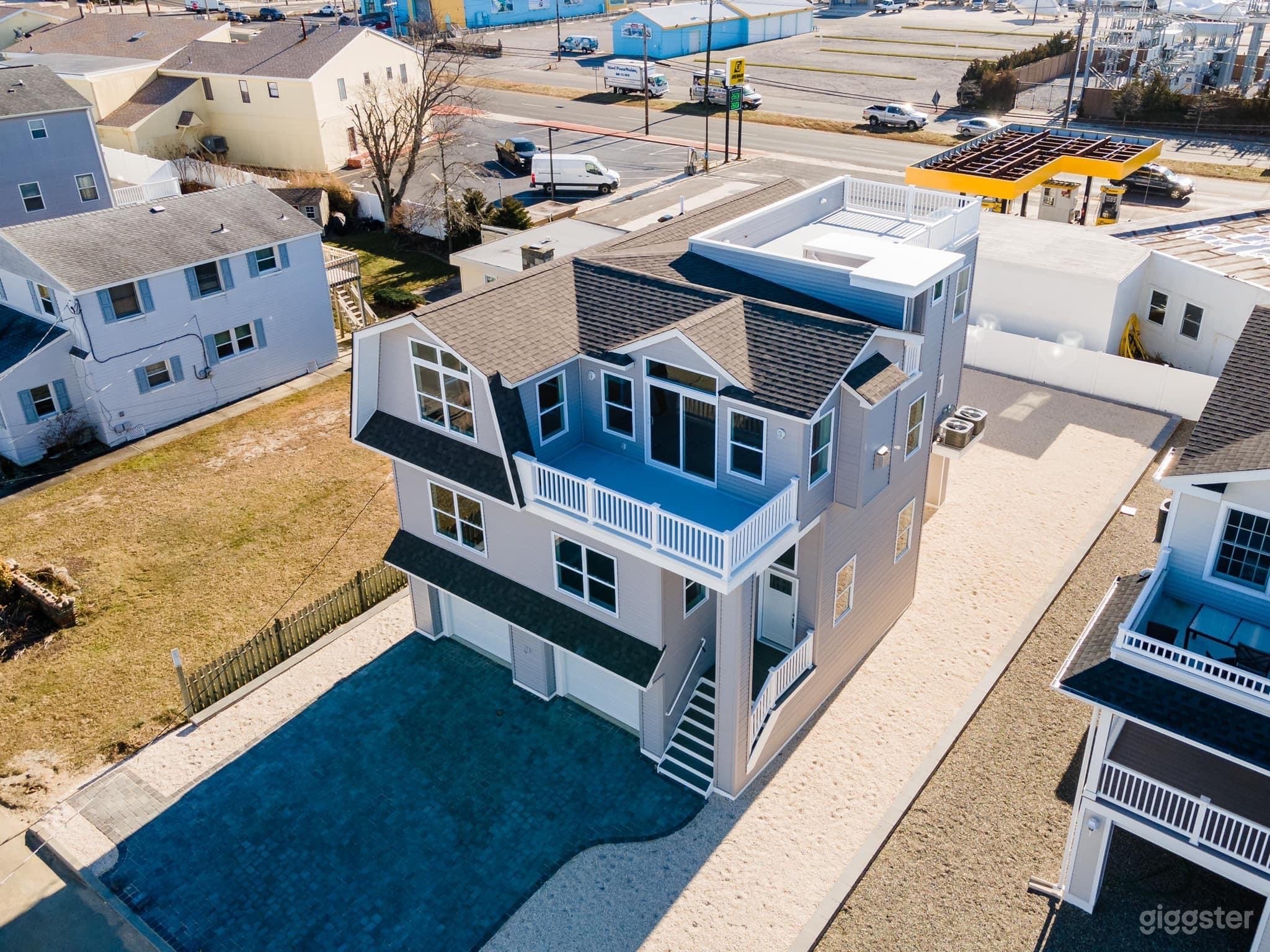 Island Beach House with Rooftop deck Photo 1