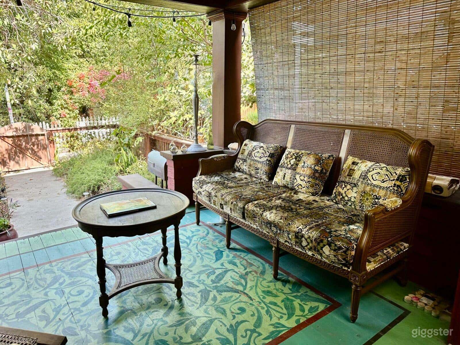 Coastal Venice Backyard Oasis Photo 4