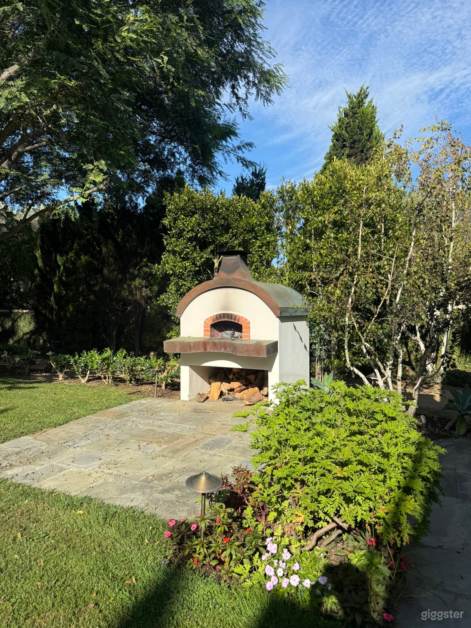 Luxury Huntington Beach Estate , Resort Pool, & Lush Grounds Photo 4