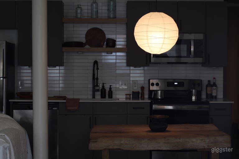  Art Gallery and Studio Inside a Wabi Sabi Space 