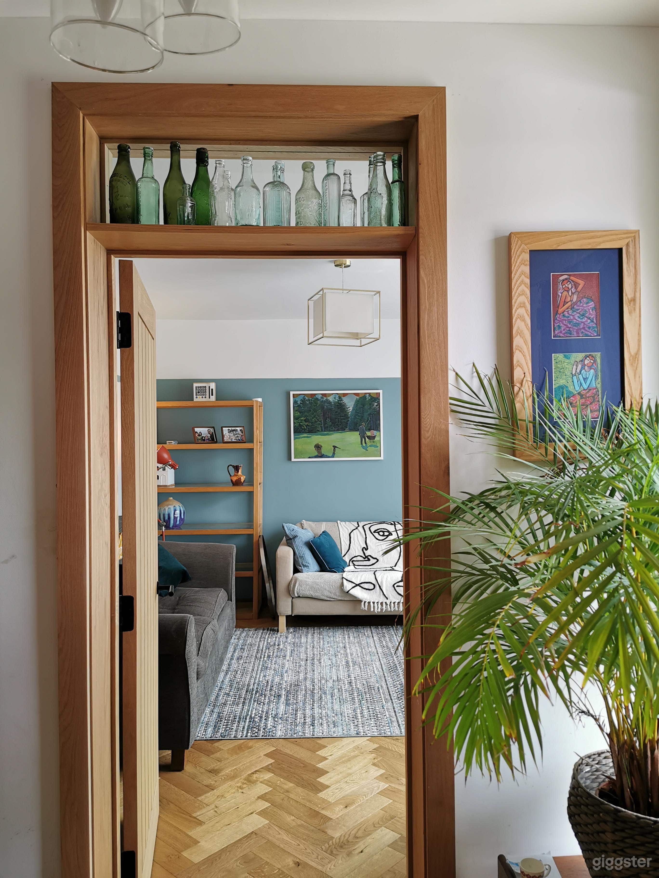 Spacious Scandinavian-Design House Within a Walled Garden Photo 4