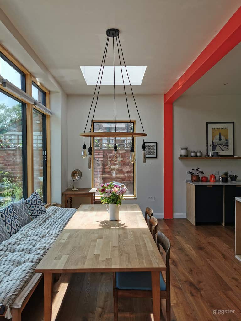  Spacious Scandinavian-Design House Within a Walled Garden 