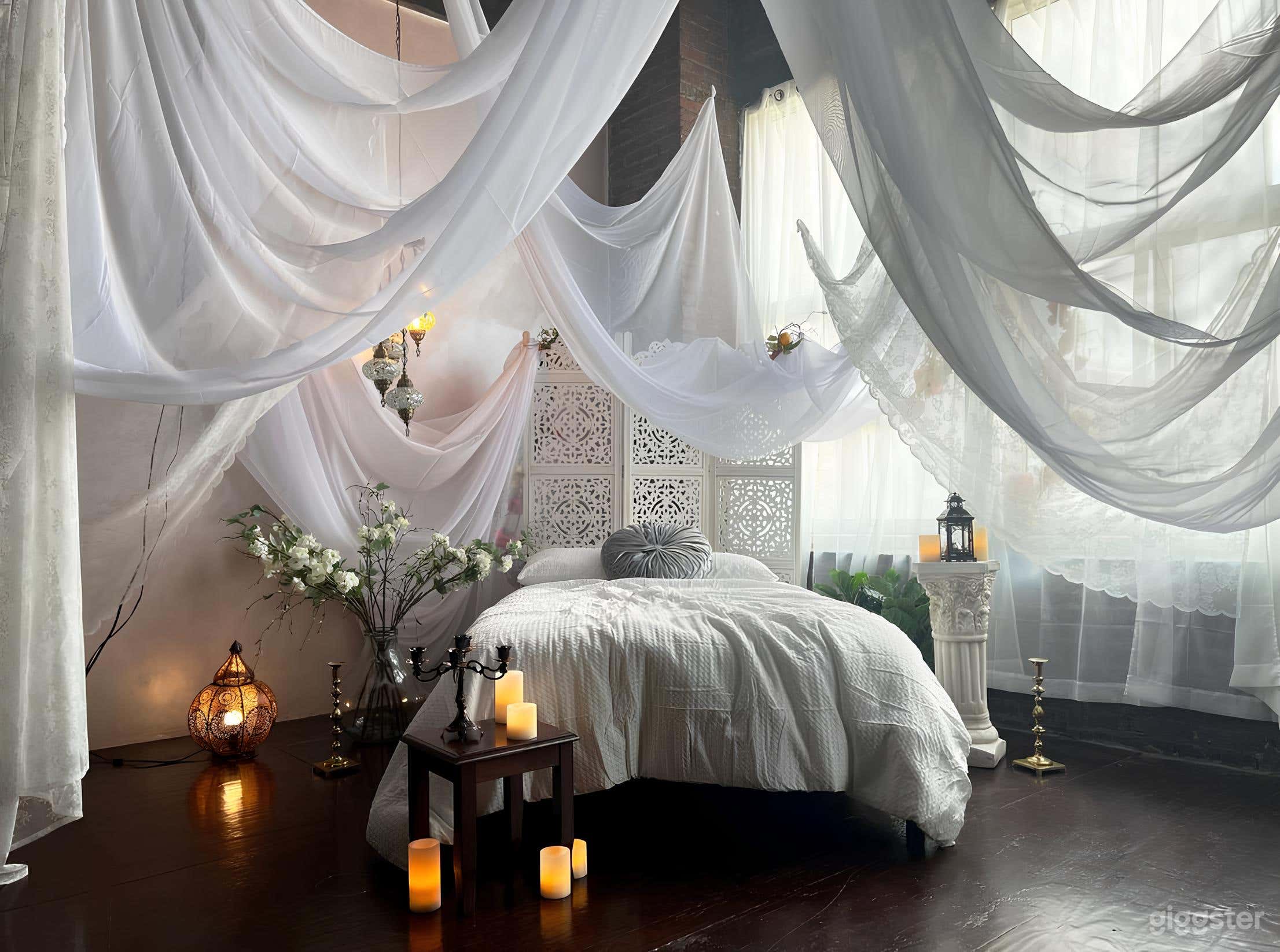 REVERIE (Studio w/ 2 HUGE North-Facing Windows) Photo 1