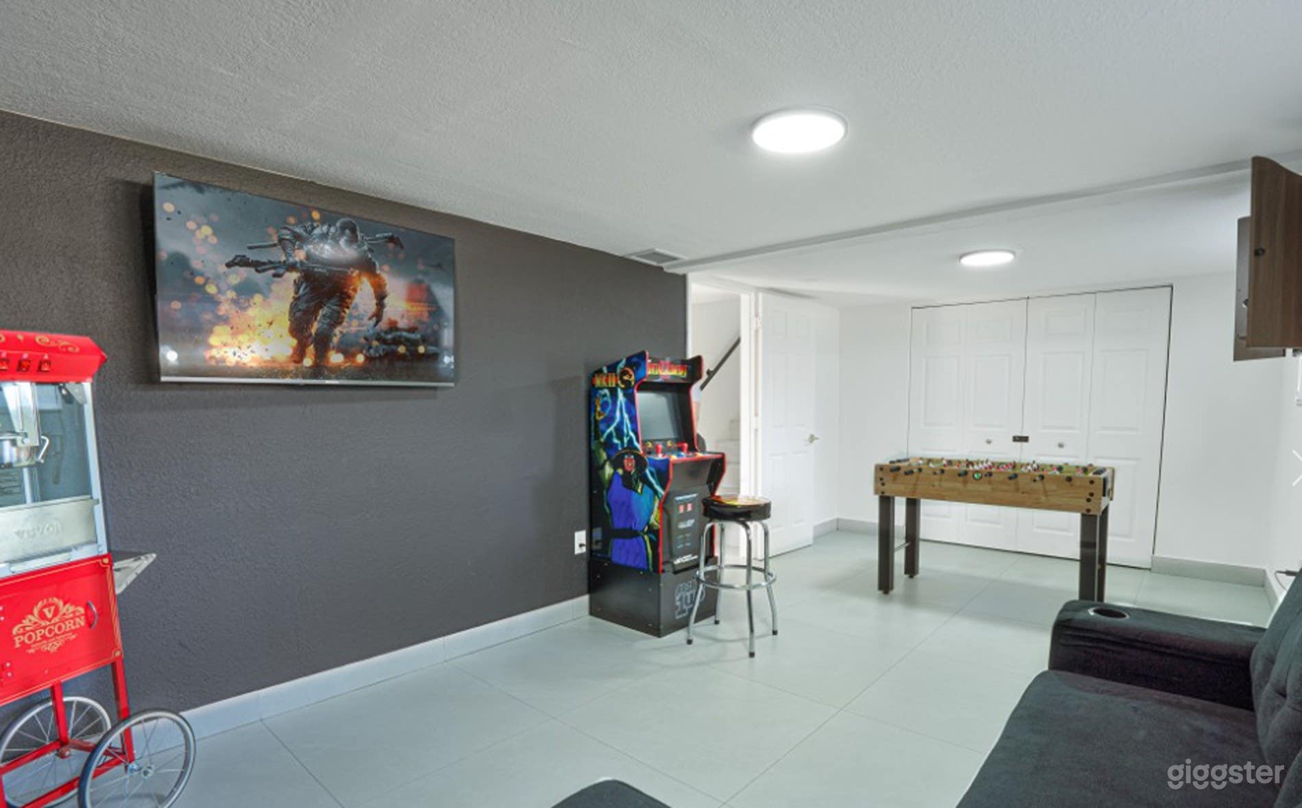 Luxury Home | Game Room | 5 Min to Hard Rock Photo 4
