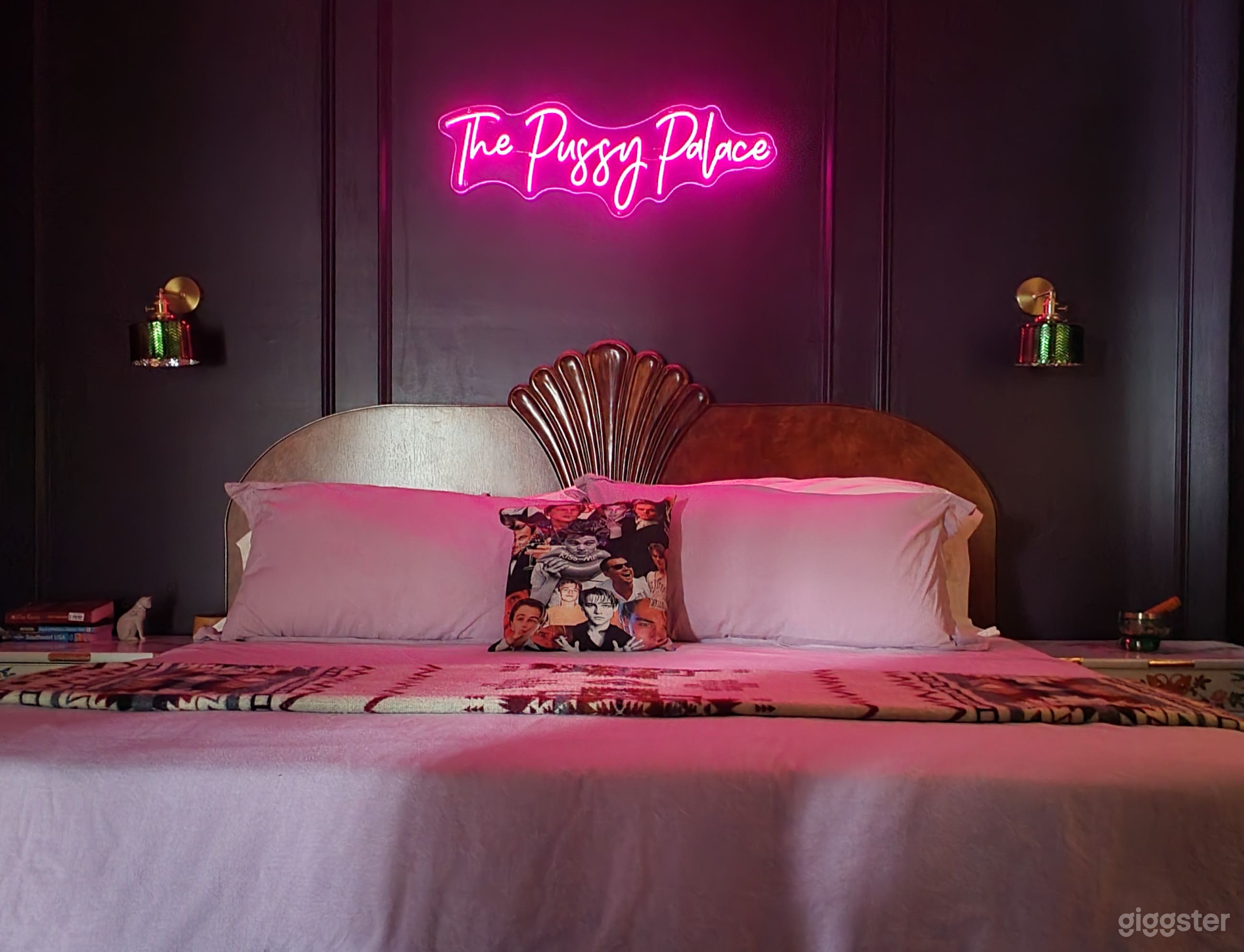 Funky Urban Bungalow Photo 1