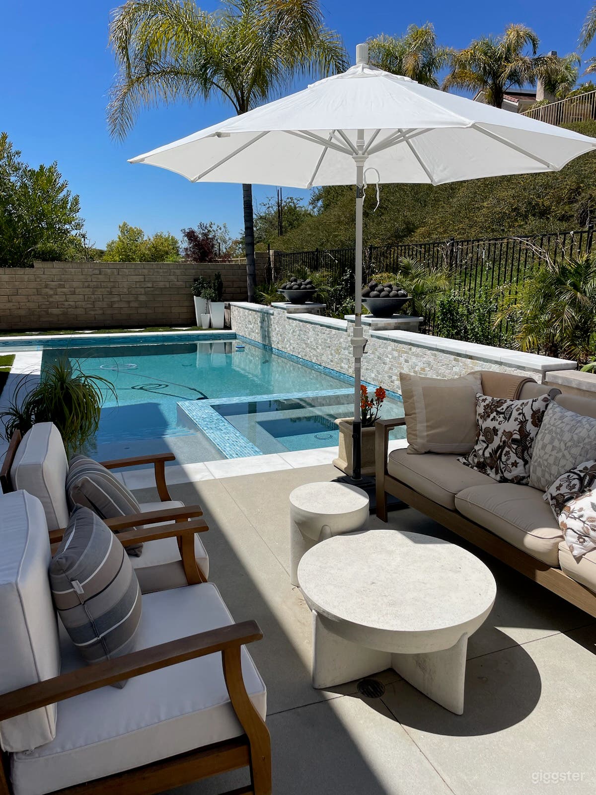 Relaxing Rectangular Pool with 10ft x10ft Jacuzzi  Photo 1