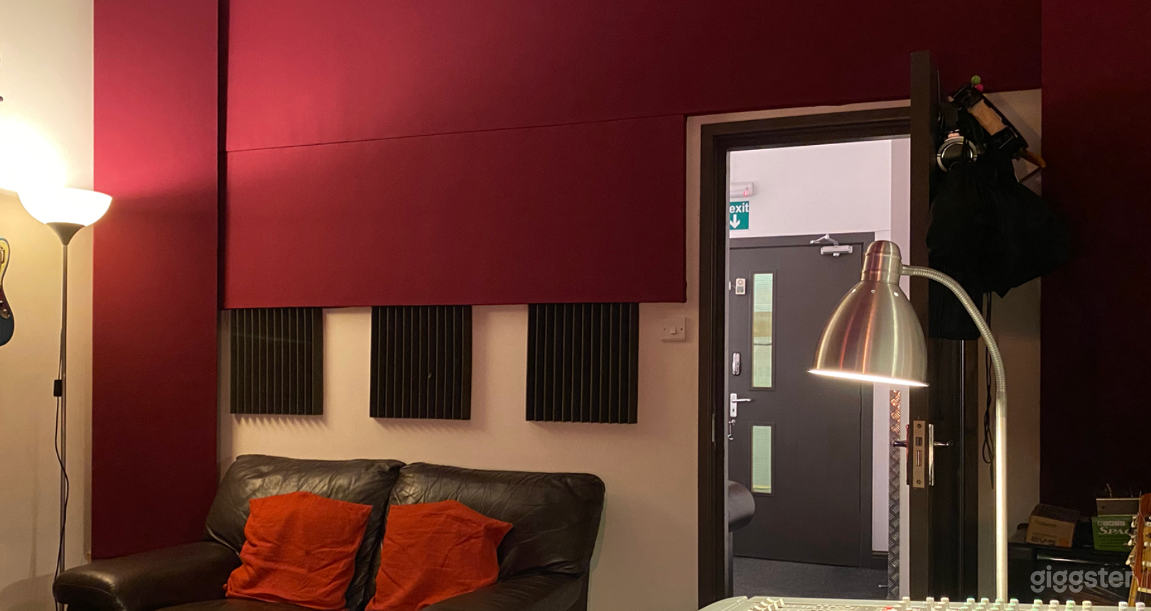 All In One Control and Live Recording Rooms Photo 3