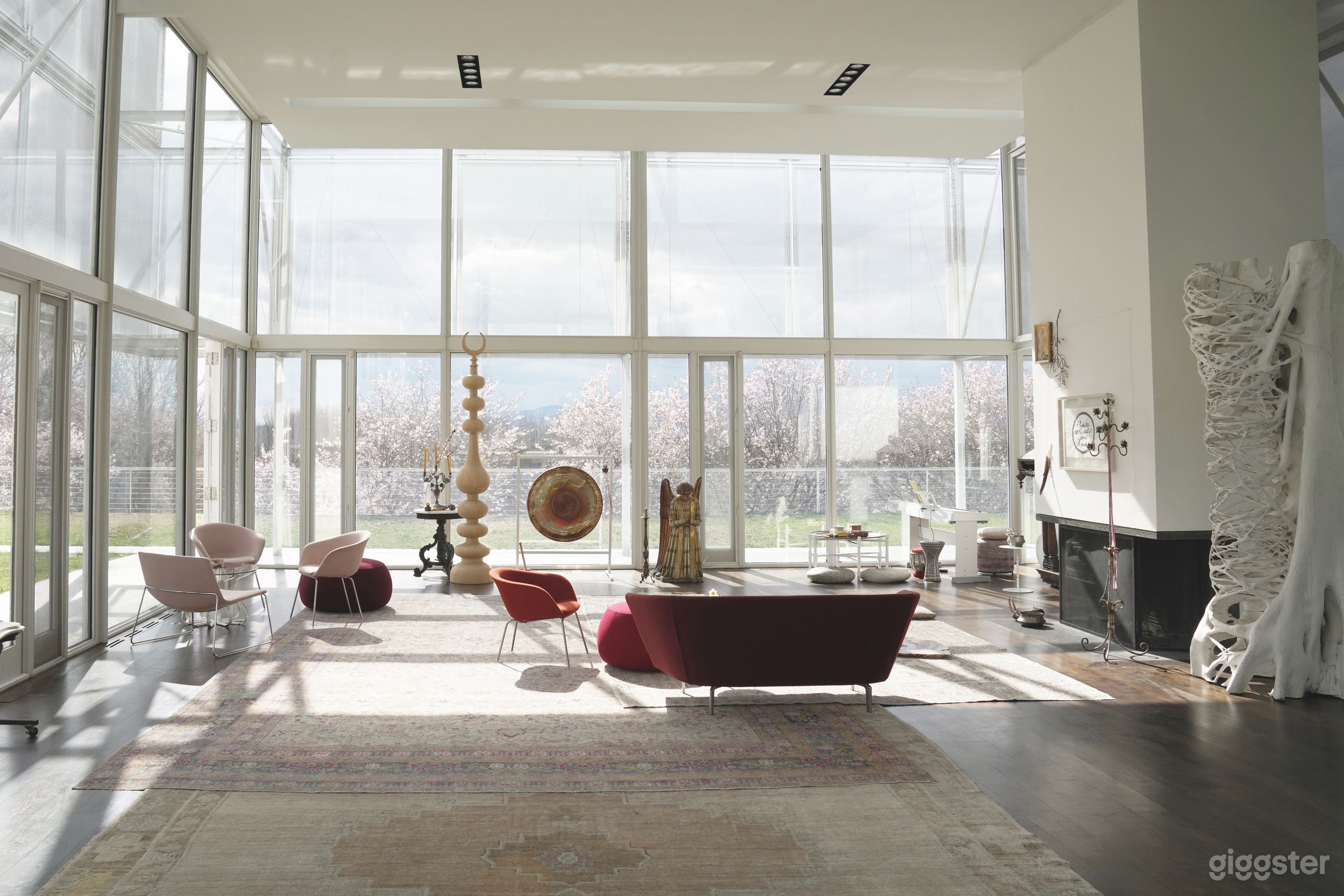 Modern Architectural Masterpiece Photo 3